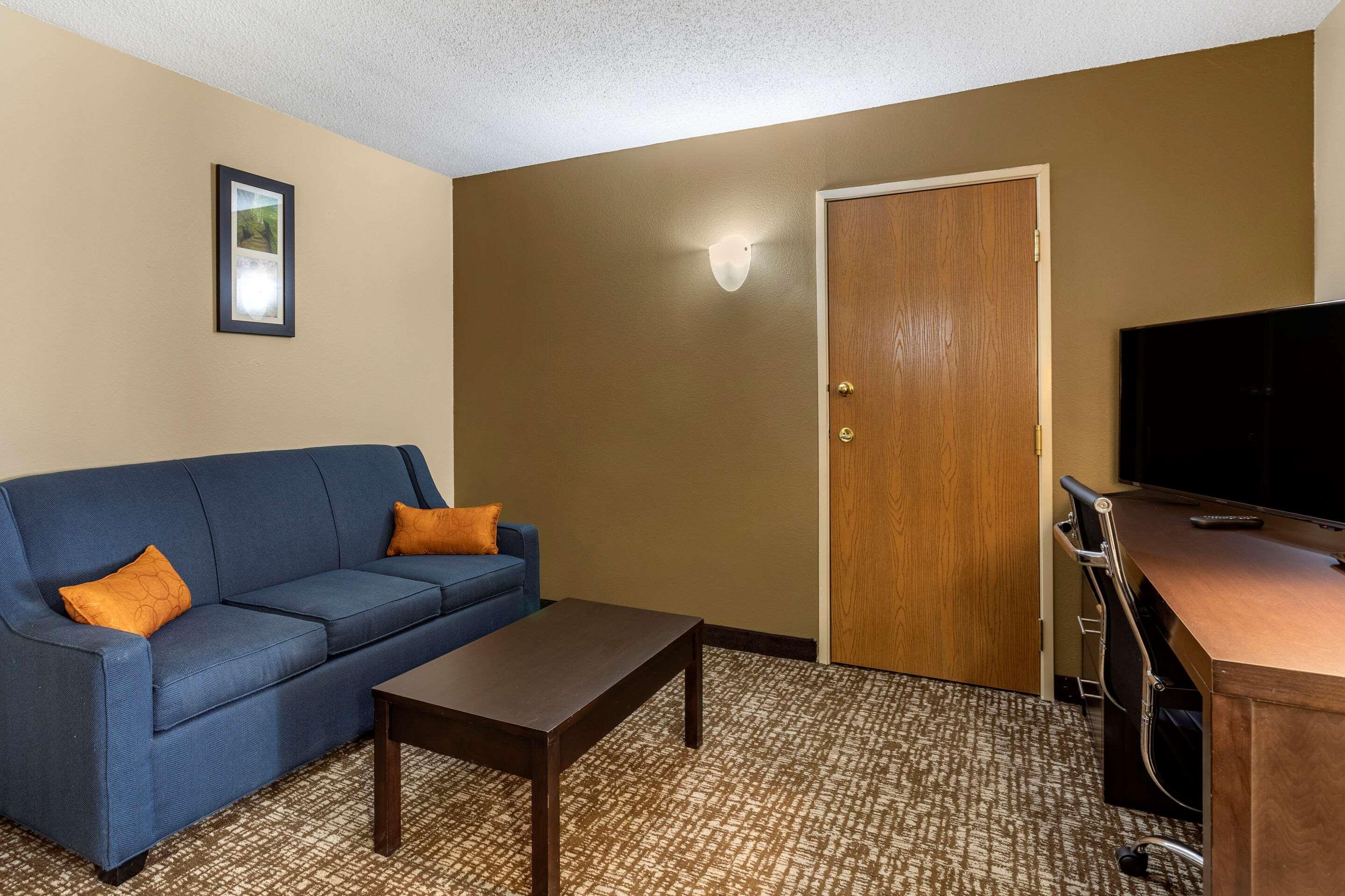 Inn Comfort I-24
